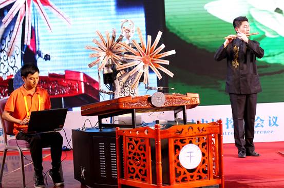 说明: C:\Users\Administrator\Desktop\音乐机器人新闻稿-KY官网\音乐机器人2.jpeg